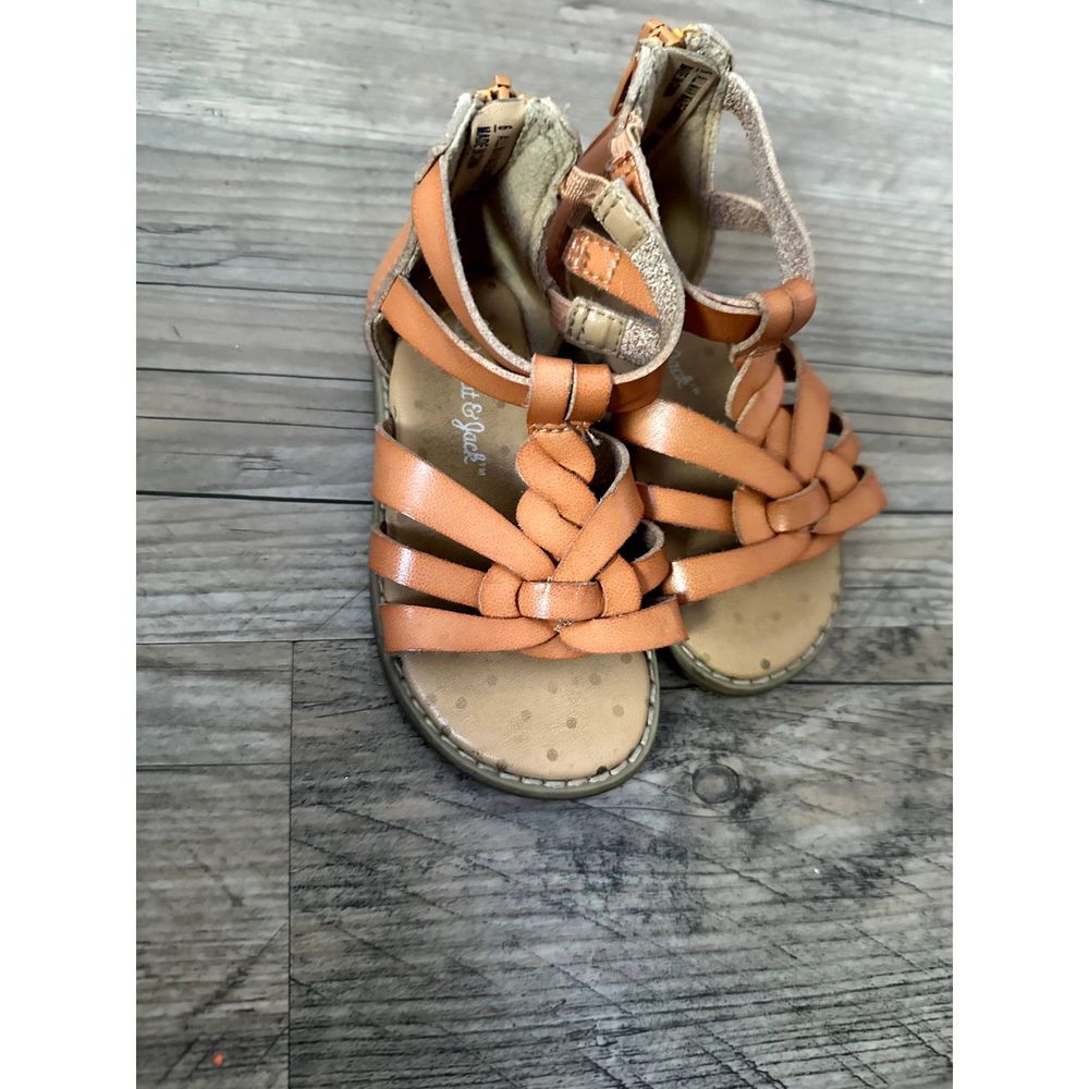 36 - Cat & Jack Huarache Sandal - Toddler Size 6